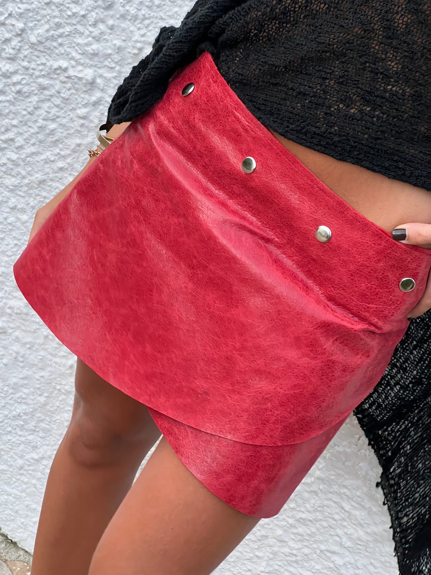 the mini skirt - cherry